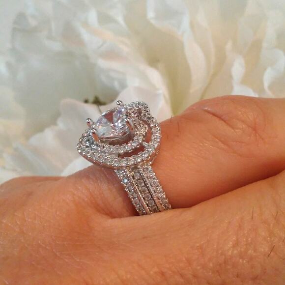 NEW Heart Ring Size 8 Silver 925 Simulated Diamonds Love Heart Wide Band Layered - Picture 12 of 14